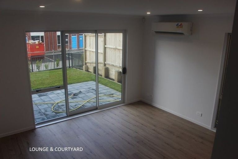 Photo of property in 29 Ambar Ridge Avenue, Massey, Auckland, 0614