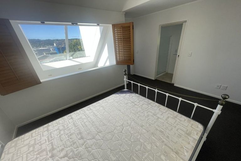 Photo of property in Fernhill Flats, 5/324 The Terrace, Te Aro, Wellington, 6011