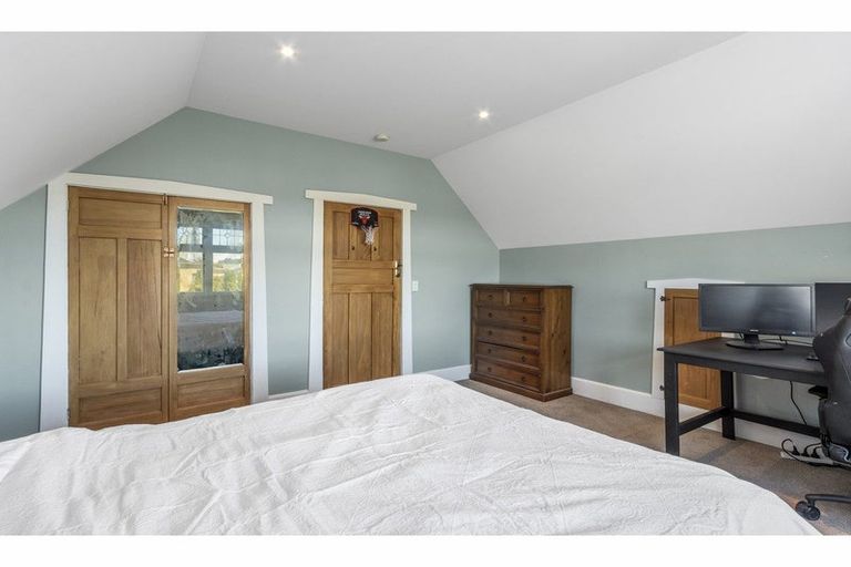 Photo of property in 64 Hawthorne Street, Strowan, Christchurch, 8052