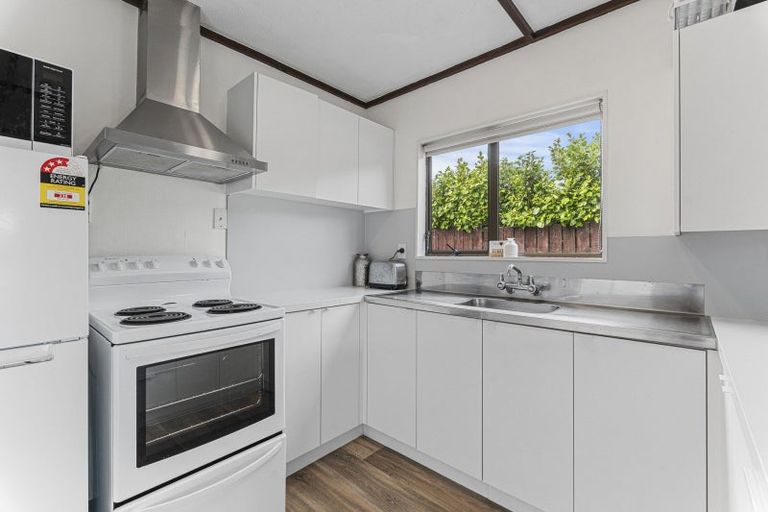 Photo of property in 5/1 Hawea Street, Merrilands, New Plymouth, 4312