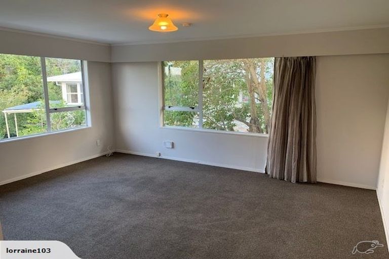 Photo of property in 54 Fruitvale Road, New Lynn, Auckland, 0600