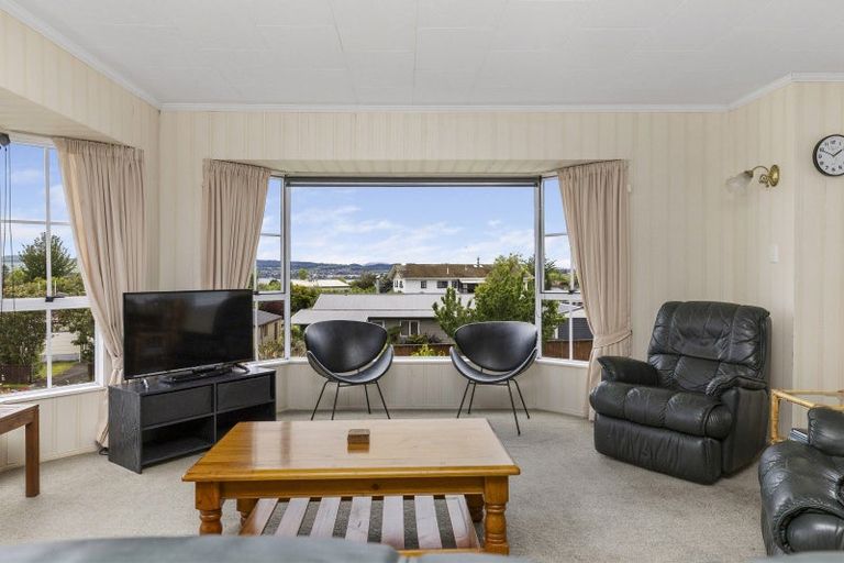 Photo of property in 63 Grace Crescent, Richmond Heights, Taupo, 3330