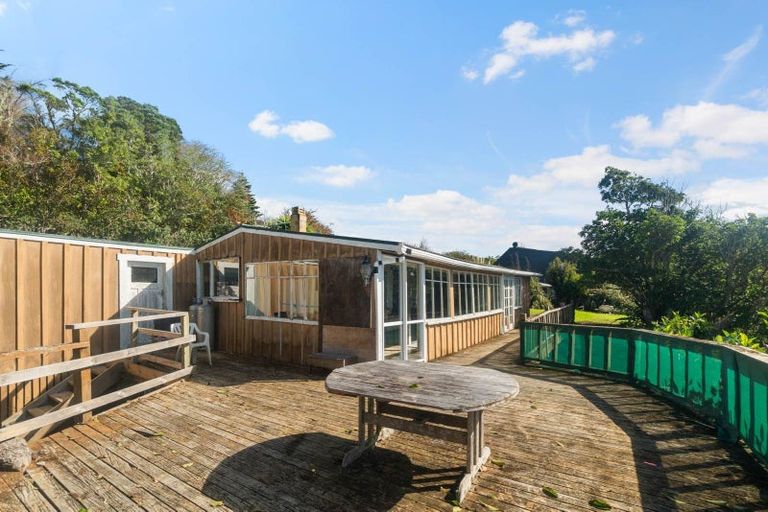 Photo of property in 4 Queens View Road, Russell, 0202