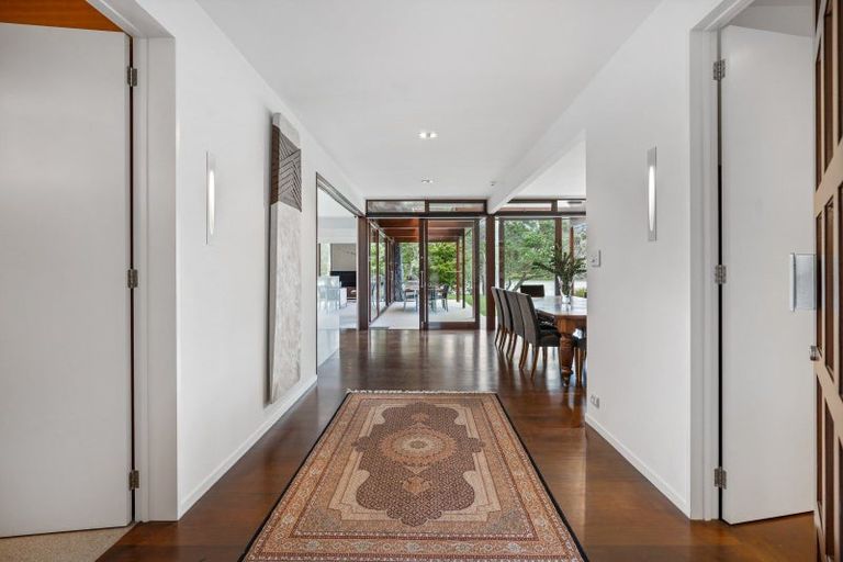 Photo of property in 20 Oscar Road, Greenhithe, Auckland, 0632