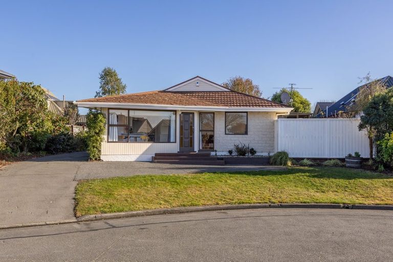 Photo of property in 1/7 Ringwood Place, Avonhead, Christchurch, 8042