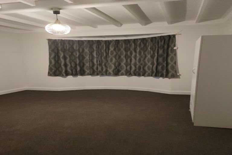 Photo of property in 145 Rongotai Road, Kilbirnie, Wellington, 6022