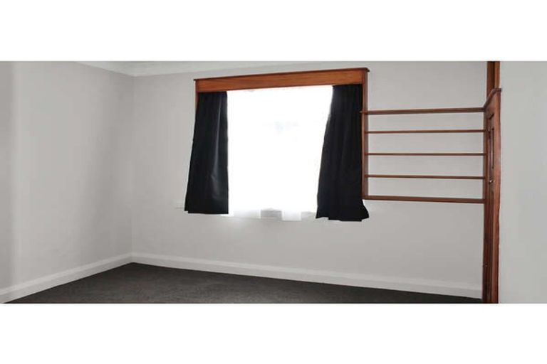 Photo of property in 83 Heretaunga Street, Palmerston North, 4414