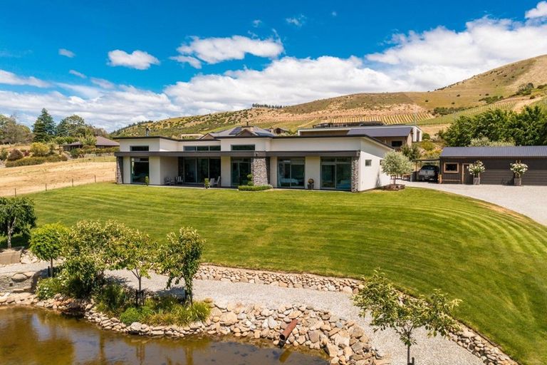 Photo of property in 75 Lowburn Valley Road, Lowburn, Cromwell, 9384