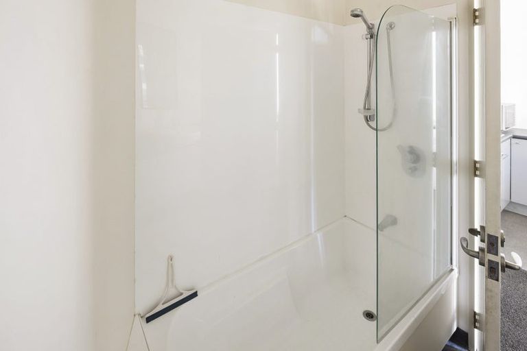 Photo of property in Hume House, 9/152 The Terrace, Wellington Central, Wellington, 6011