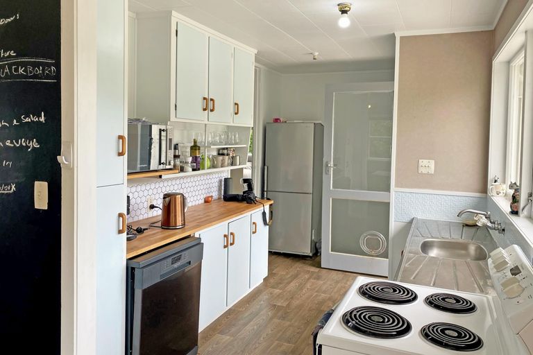 Photo of property in 17 Pakiri Road, Leigh, Warkworth, 0985