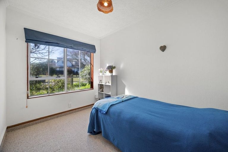 Photo of property in 2 Kirk Lane, Owhata, Rotorua, 3010