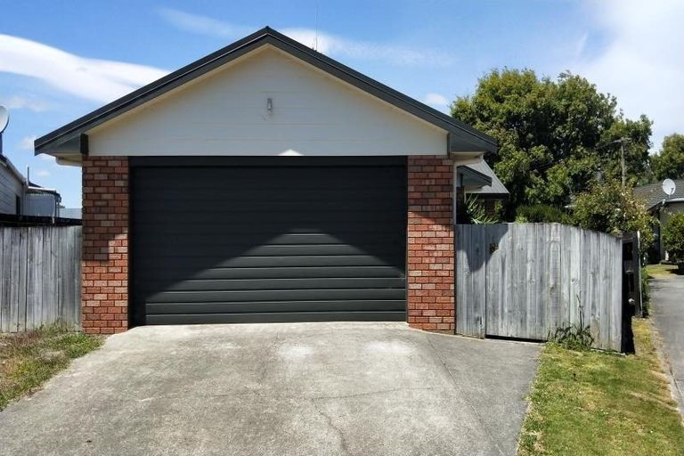 Photo of property in 17 Charles Cross Street, Longburn, Palmerston North, 4412