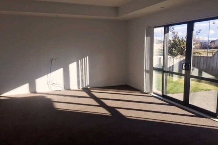 Photo of property in 10 Waipara Road, Pegasus, 7612