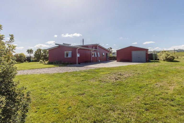 Photo of property in 416 Te Kura Road, Otane, 4277