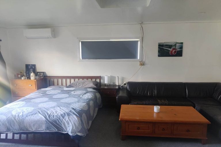 Photo of property in 20 Sunnypark Avenue, Rosehill, Papakura, 2113