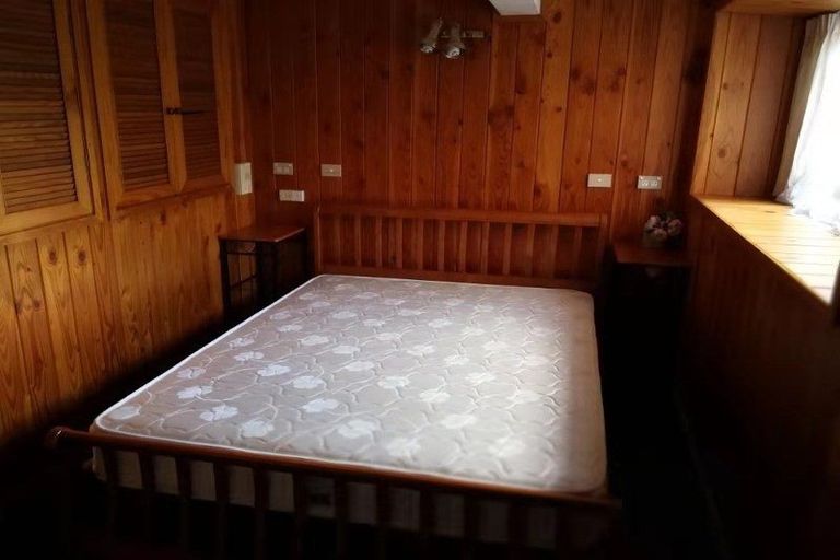 Photo of property in 16 Tyne Road, Forrest Hill, Auckland, 0620