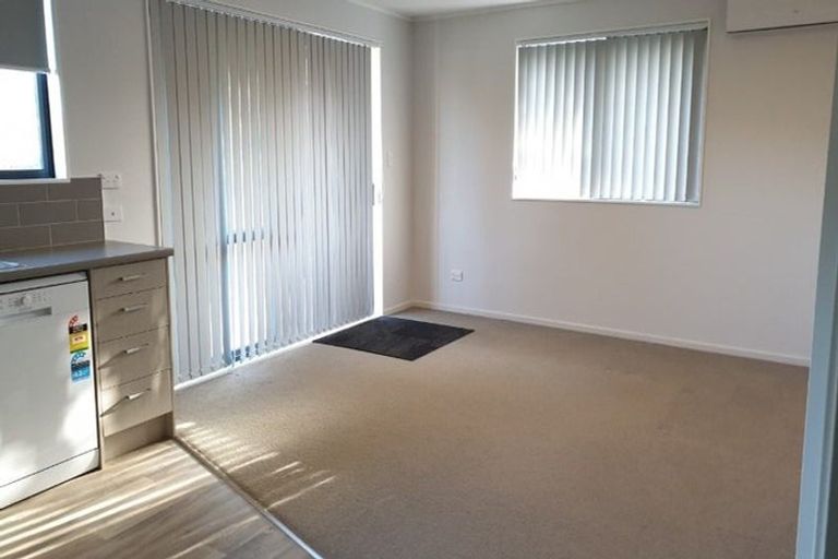 Photo of property in 45 Brian Crescent, Stanmore Bay, Whangaparaoa, 0932