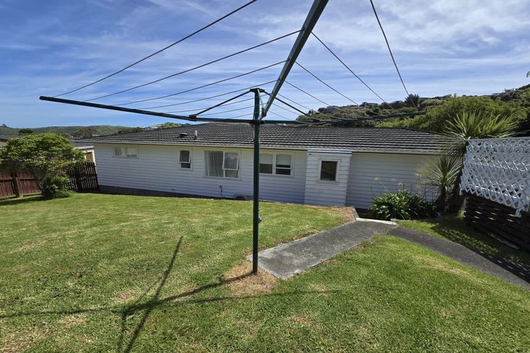 Photo of property in 14 Yarrow Place, Papakowhai, Porirua, 5024