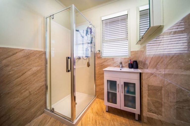 Photo of property in 68 Bader Drive, Mangere, Auckland, 2022