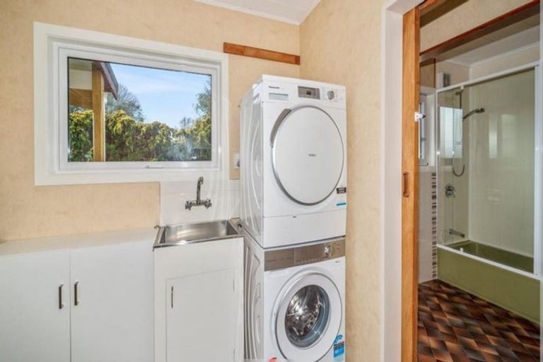 Photo of property in 54 Ketemarae Road, Normanby, Hawera, 4614