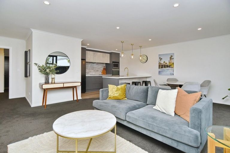 Photo of property in 15 Holmes Hanover Lane, Halswell, Christchurch, 8025