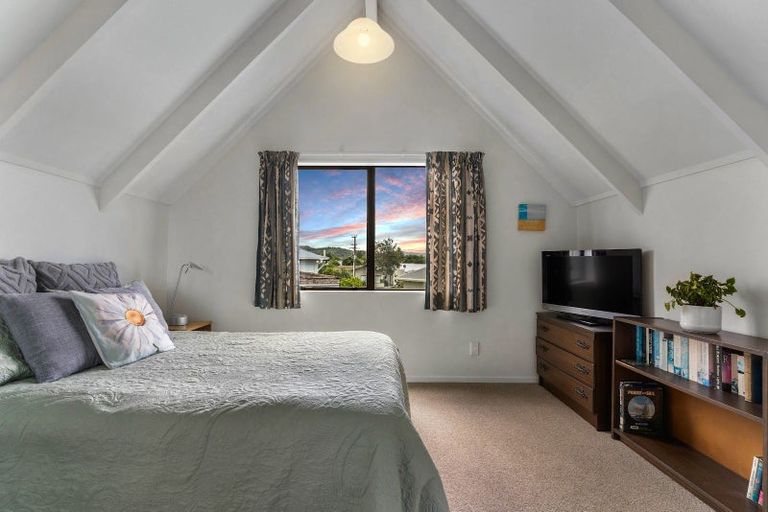 Photo of property in 114b Given Avenue, Whangamata, 3620