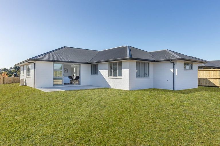Photo of property in 48 Acacia Avenue, Kihikihi, Te Awamutu, 3800