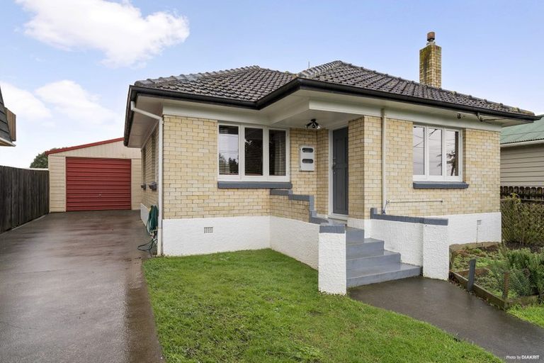 Photo of property in 80 Helvetia Road, Pukekohe, 2120