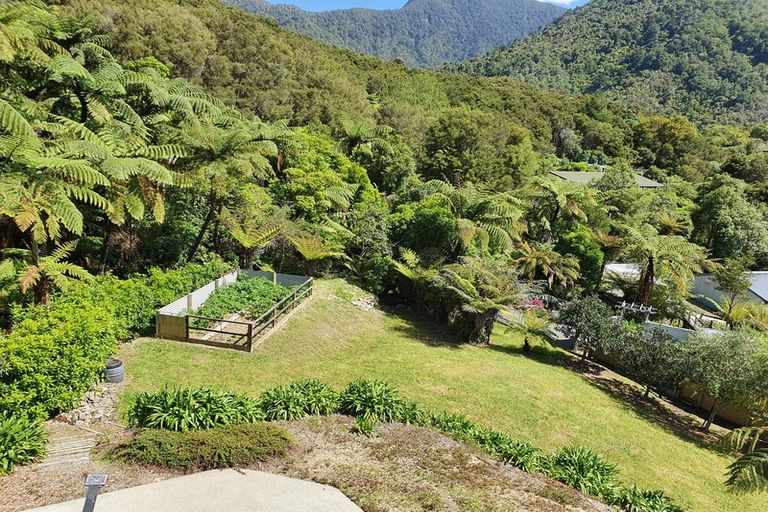 Photo of property in 9 Rata Street, Duncan Bay, Tennyson Inlet, 7195