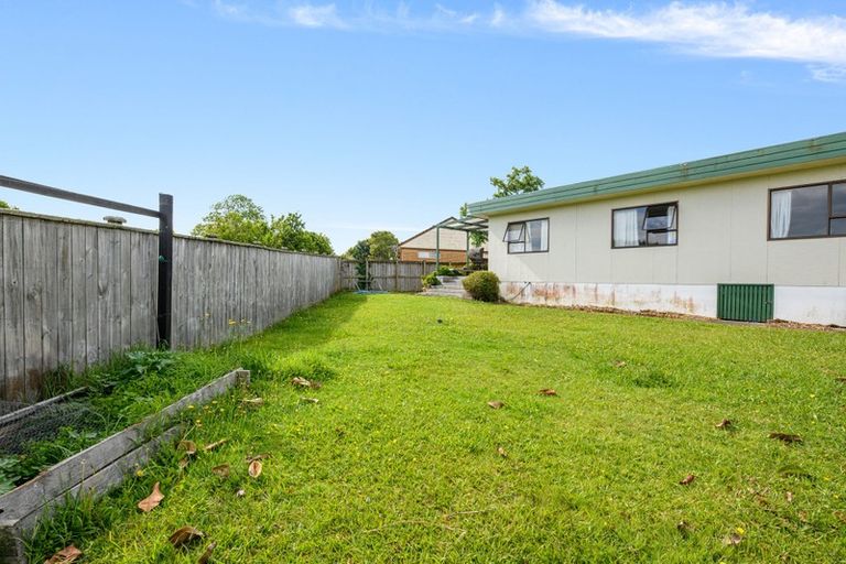 Photo of property in 131 Chivalry Road, Glenfield, Auckland, 0629