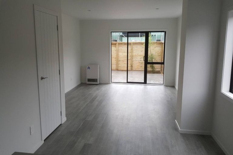 Photo of property in 16/9 Surrey Street, Tawa, Wellington, 5028