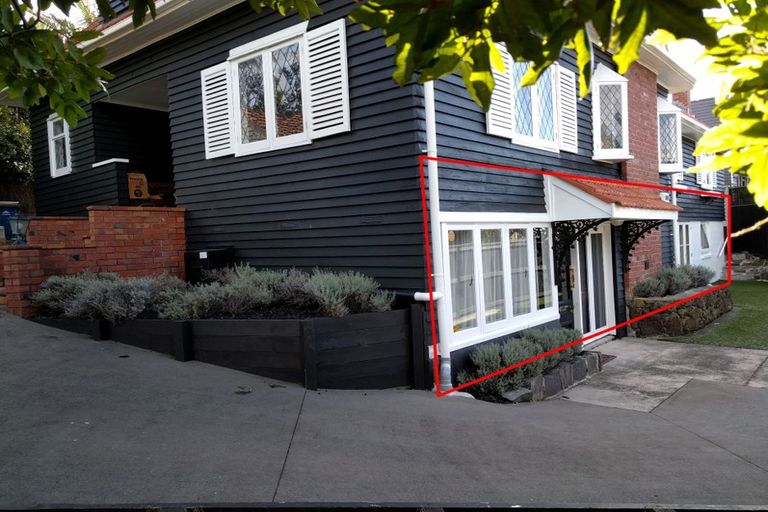 Photo of property in 1/38a Norwood Road, Bayswater, Auckland, 0622