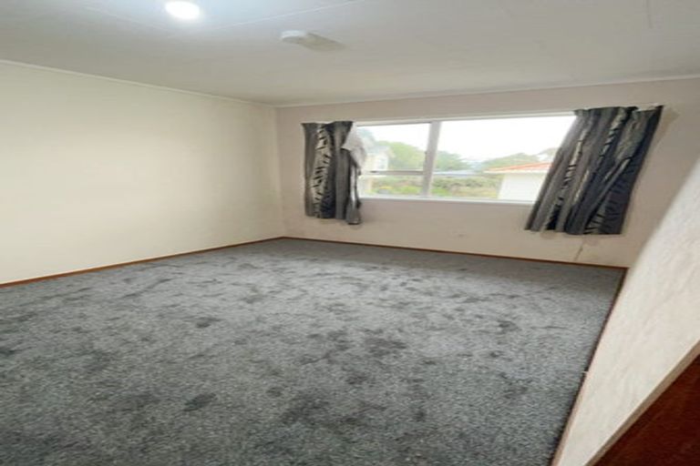 Photo of property in 1/65 Lavery Place, Sunnynook, Auckland, 0632