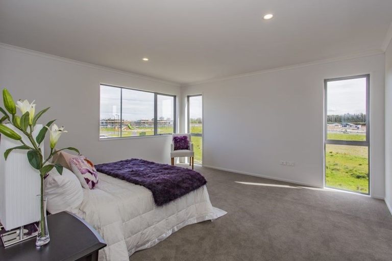 Photo of property in 18 Sholto Duncan Crescent, Halswell, Christchurch, 8025