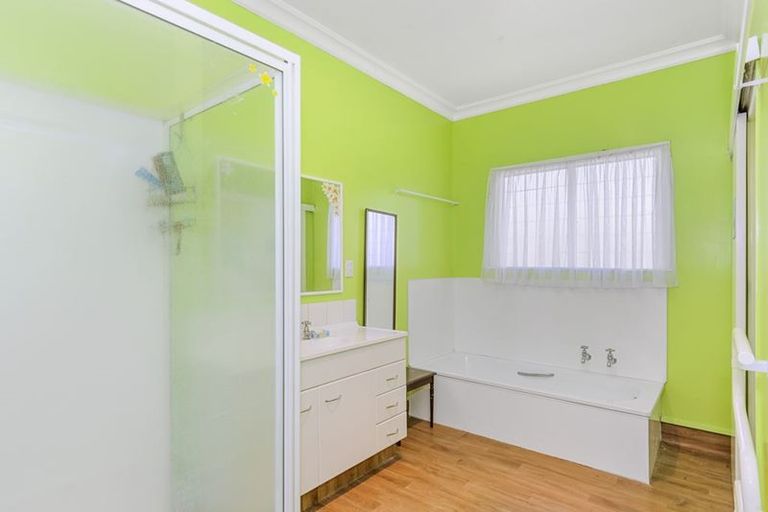 Photo of property in 36 Dunlop Road, Te Puke, 3119