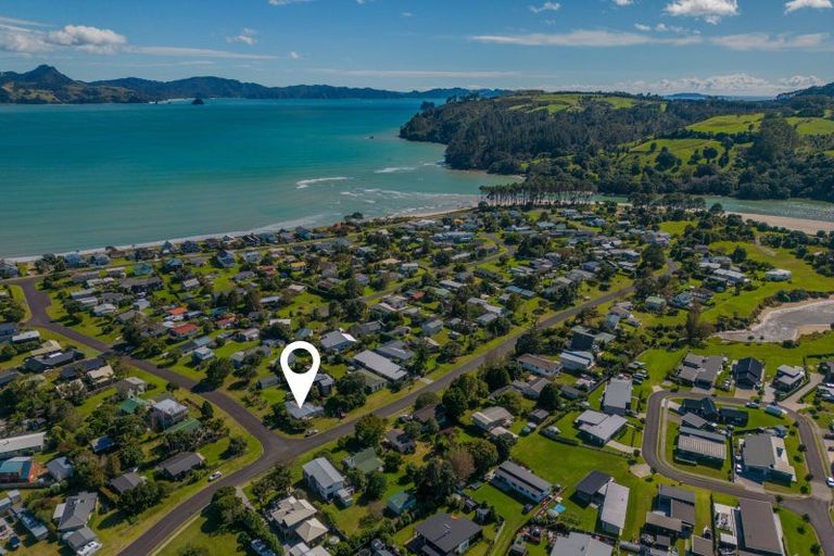 Photo of property in 30 Oyster Drive, Cooks Beach, Whitianga, 3591