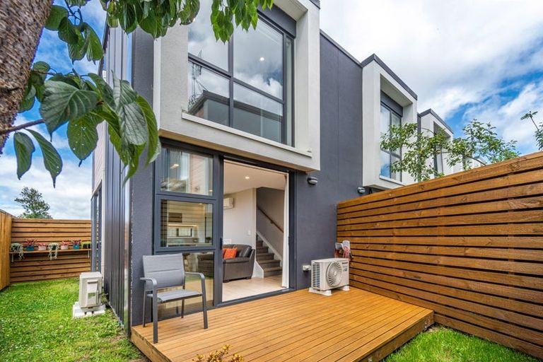 Photo of property in 52 Koro Lane, Mangere Bridge, Auckland, 2022