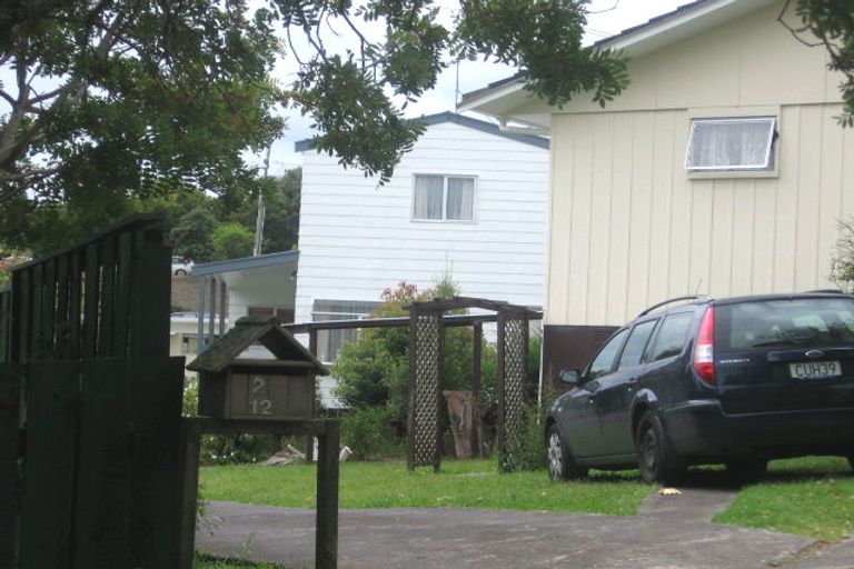 Photo of property in 1/12 Taynith Place, Glenfield, Auckland, 0629