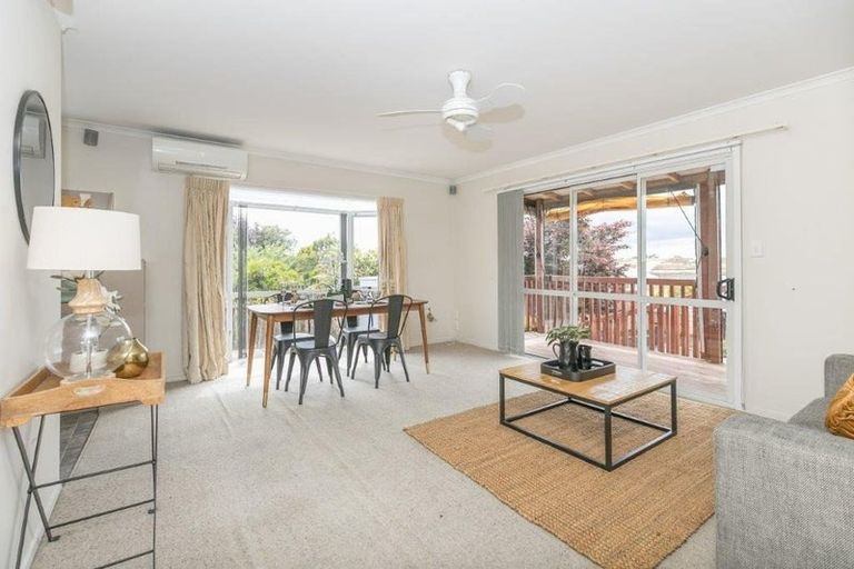 Photo of property in 35 Acacia Crescent, Glenview, Hamilton, 3206