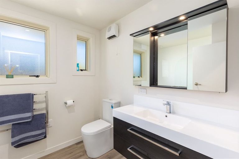 Photo of property in 7 Clipper Place, Redwood, Christchurch, 8051