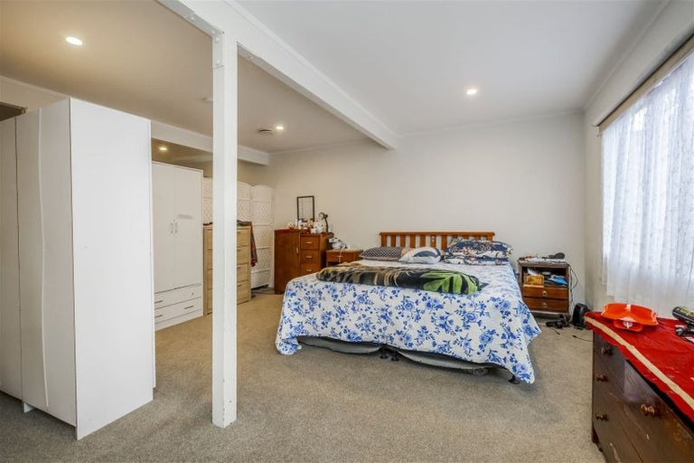 Photo of property in 19 Zodiac Street, Henderson, Auckland, 0610