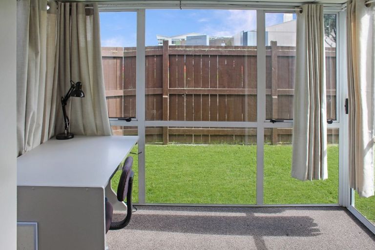 Photo of property in 576 Main Street, Palmerston North, 4410