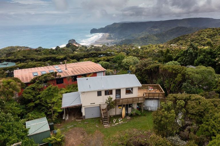 Photo of property in 145 Piha Road, Piha, New Lynn, 0772