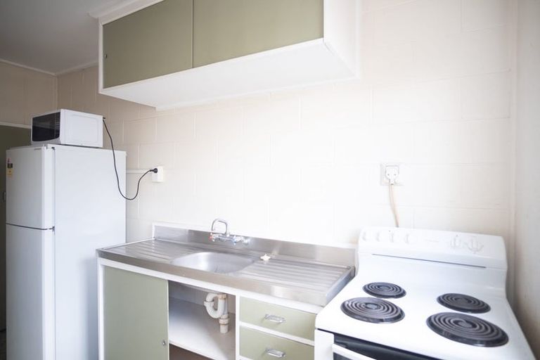 Photo of property in 1-27/21 Te Aroha Street, Hamilton East, Hamilton, 3216