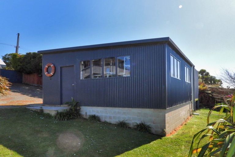 Photo of property in 19 Nasmyth Street, Kakanui, Oamaru, 9495