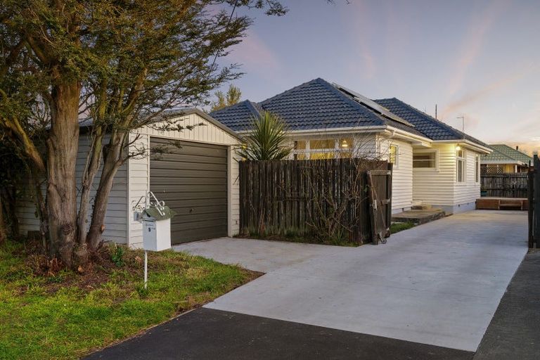 Photo of property in 9 Worthy Street, Ilam, Christchurch, 8041