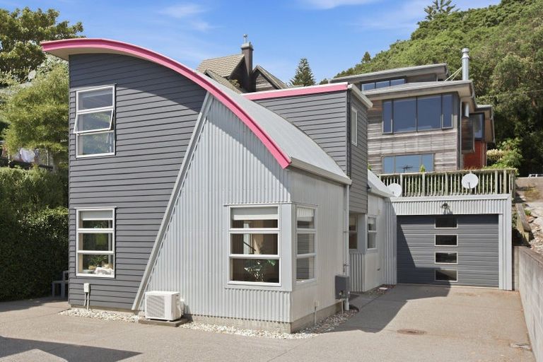 Photo of property in 32c Gilbert Street, New Plymouth, 4310