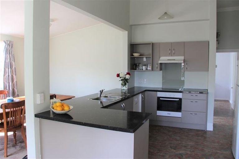 Photo of property in 125 Wellington Street, Picton, 7220
