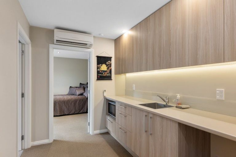 Photo of property in 6 Stonewall Place, Huntsbury, Christchurch, 8022