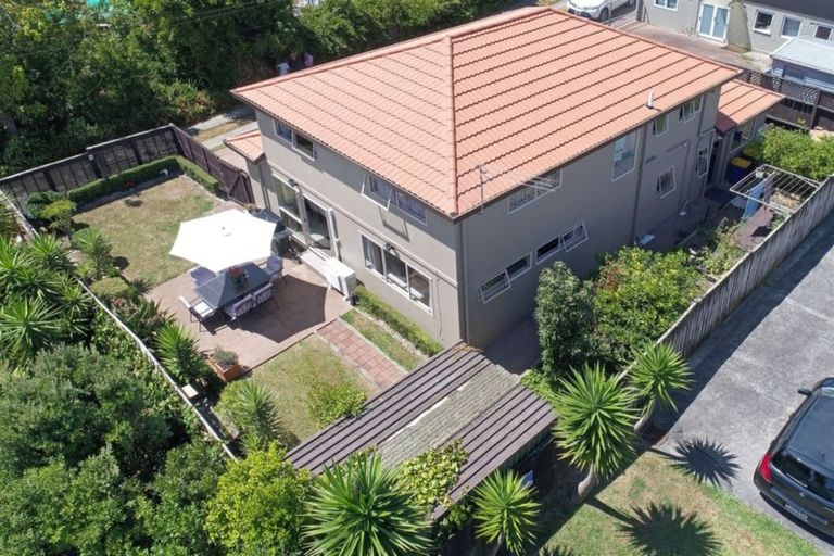 Photo of property in 10a Blacklock Avenue, Henderson, Auckland, 0612